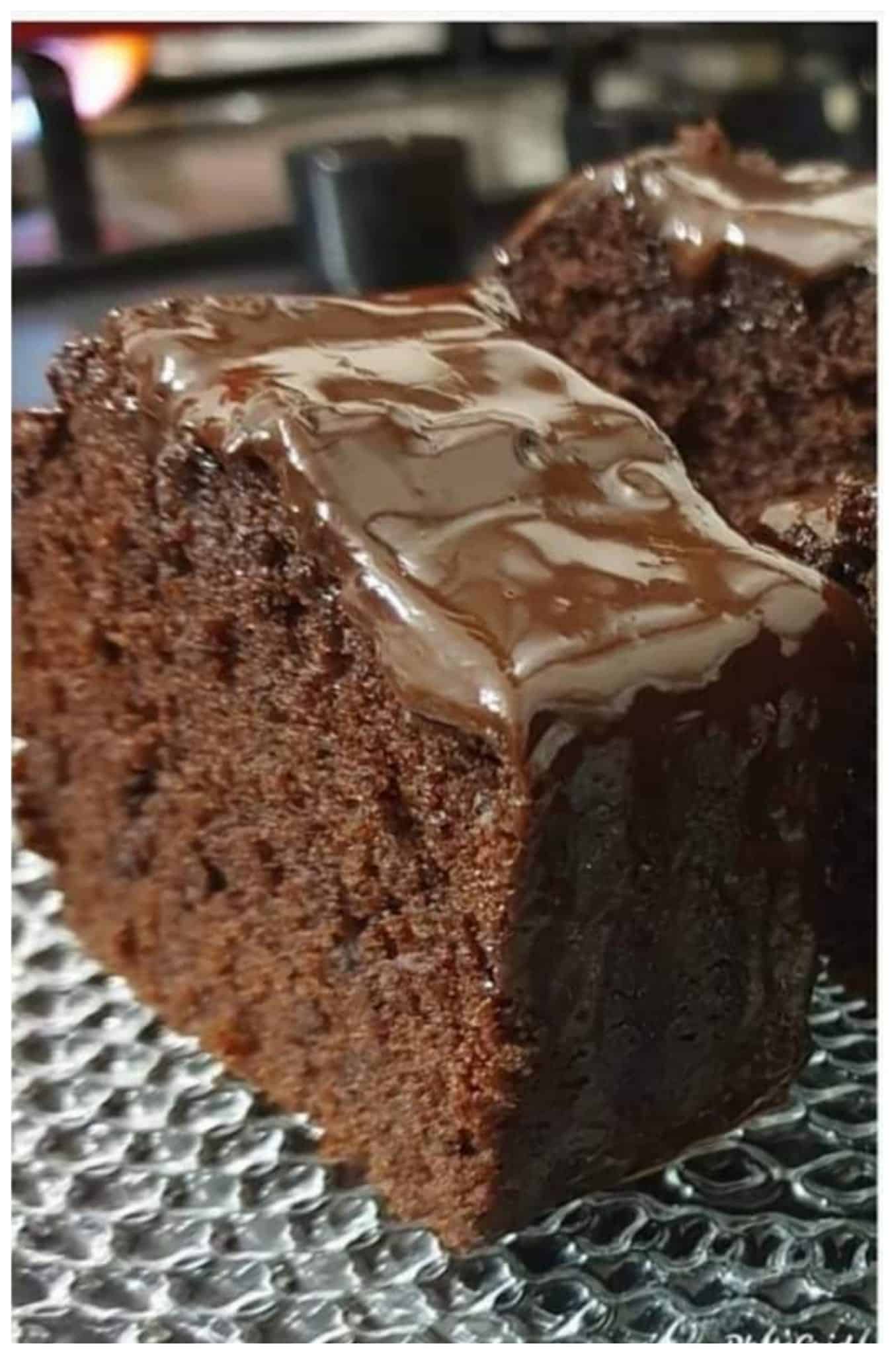 עוגת שוקולד טעימה ורכה שתיכנס לספר המתכונים שלכם